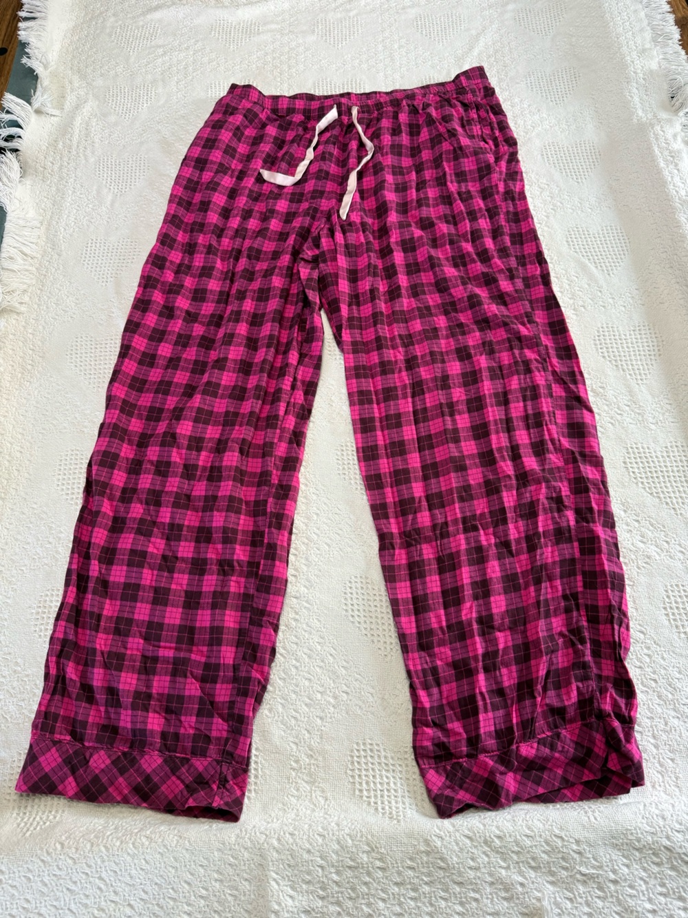 Victoria’s Secret Pink Plaid Pajama Pants (L)